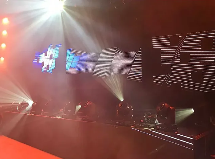 ADJ DS4T4, Design Series Top Left (TL) Triangular LED Video Panel – 4.8mm Supply - Image 3