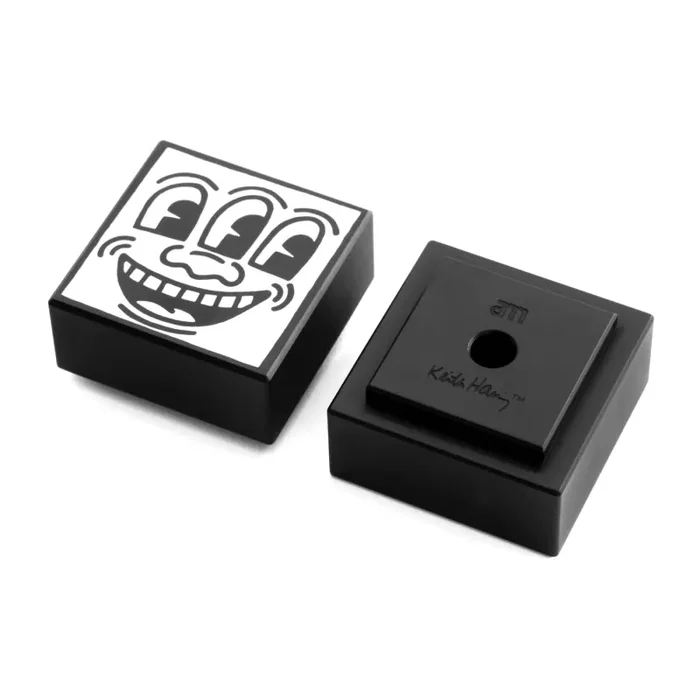 AM Clean Sound: Keith Haring Record Weight Sale