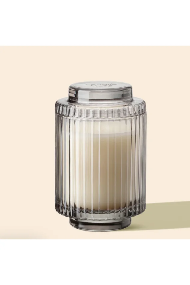 AMELIE-LINEN COTTON OASIS 11 OZ CANDLE