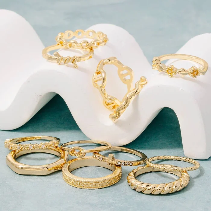 Assorted Twelve Piece Chain Ring Set: Gold