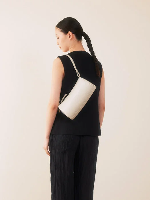 Atelier de LUMEN Base Barrel Bag