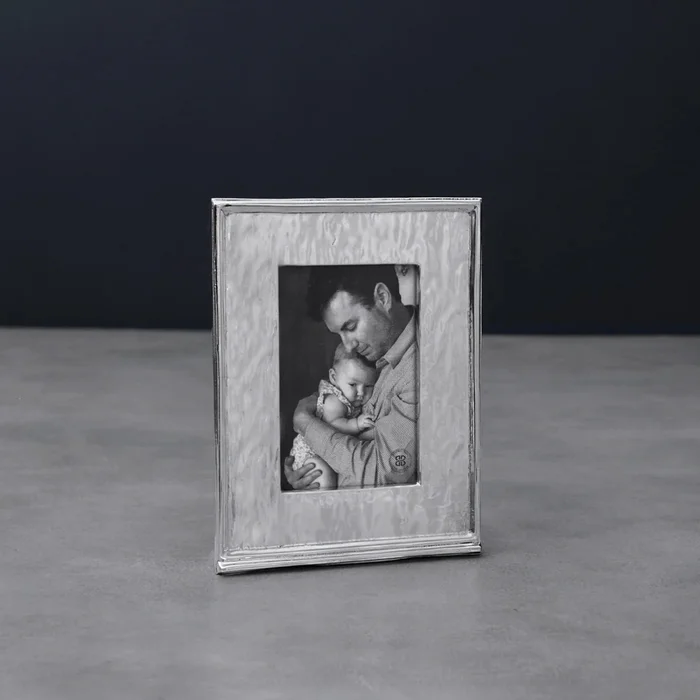 Beatriz Ball Tela Personalized 8*10 Frame