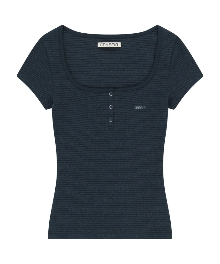 COYSEIO PRONG SNAP MINI LOGO TEE (aespa GISELLE Wear)