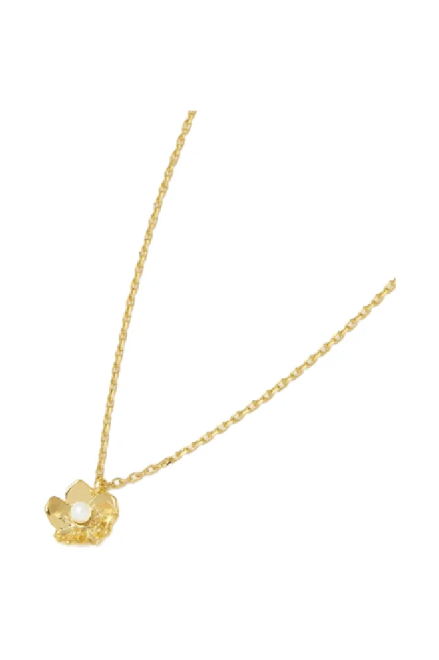 GOLD BUTTERCUP PENDANT WITH PEARL
