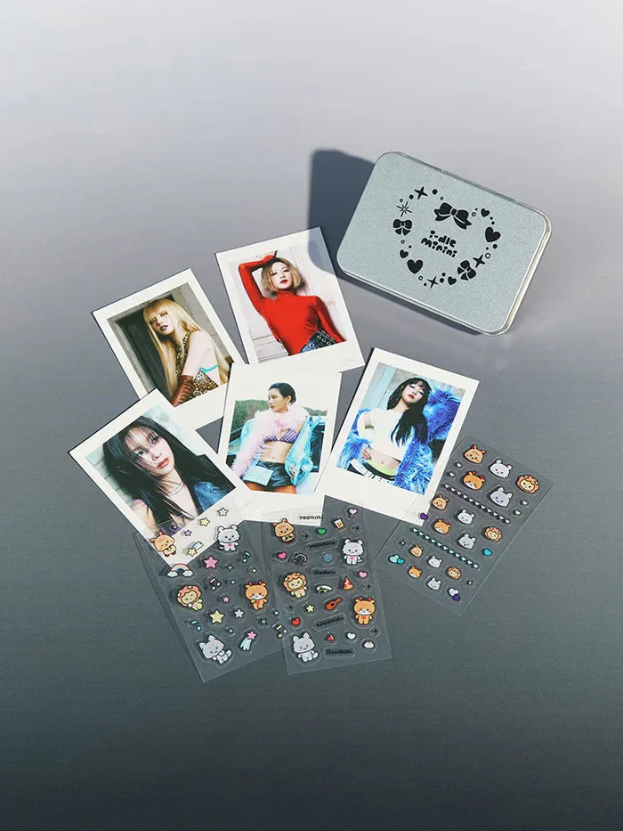 I-DLE – We Are Official MD Tin Case Polaroid Set