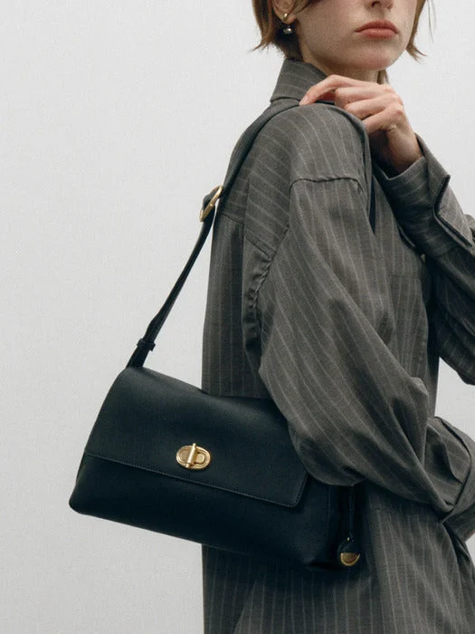 JILLSTUART Black Leather Orb Embellished Shoulder Bag M