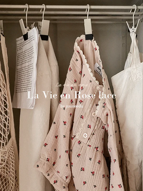 JUUNEEDU J’eu La Vie en Rose Lace Crinkled Cotton Short-Sleeve Pajama Set