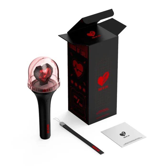 KISS OF LIFE – Official Light stick