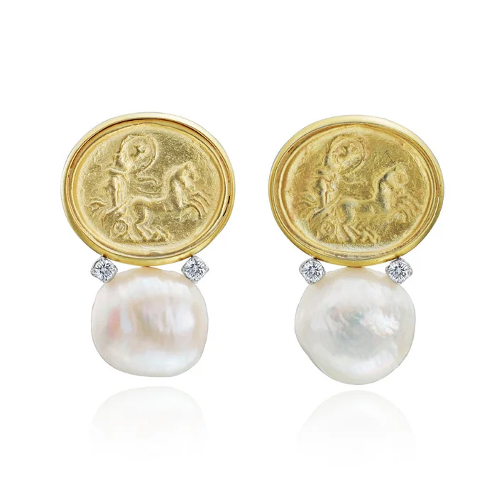 Mazza Gold Chariot Cameo Pearl Earrings
