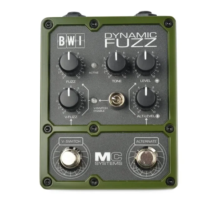 MC Systems BWI Dynamic Fuzz with 2 free patch cables Online now