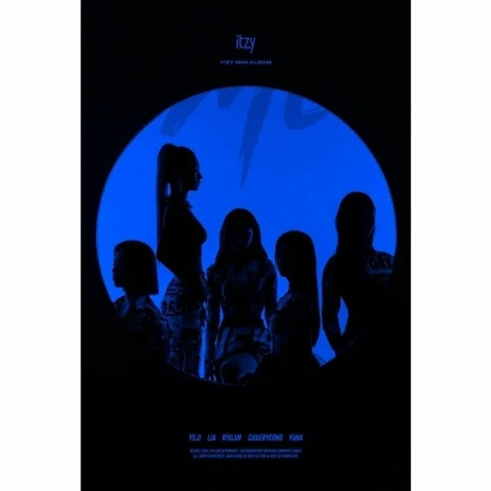 Official ITZY It’Z Me Album (Random Ver)