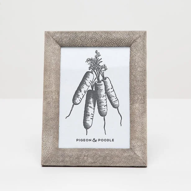 Pigeon And Poodle Oxford Sand Shagreen 5*7 Frame