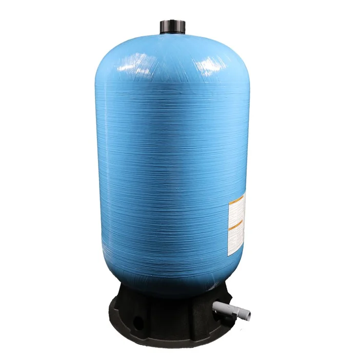 Romate Tank 20gal Composite with Bladder 16″ x 32″ Inlet/Outlet 1″ Male NPT OPEN BOX