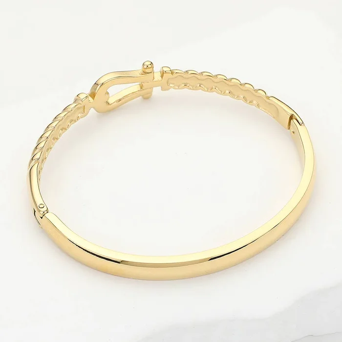 Shackle Hinged Bangle Bracelet: Gold
