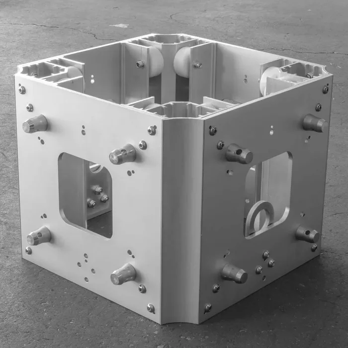 Show Solutions SCTGS-290SB, Conical Truss Tower System Sleeve Block Supply