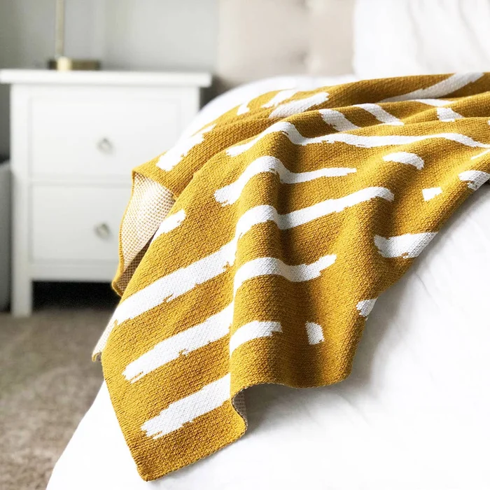 Throw Blanket – Diana (Standard 50″x60″)